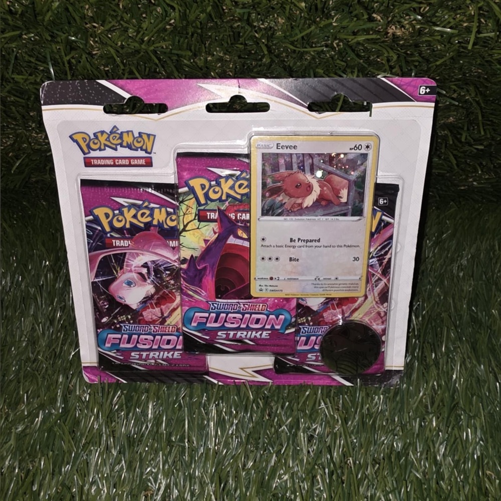 Fusion Strike 3 Pack Blister [Eevee] - SWSH08: Fusion Strike (SWSH08)